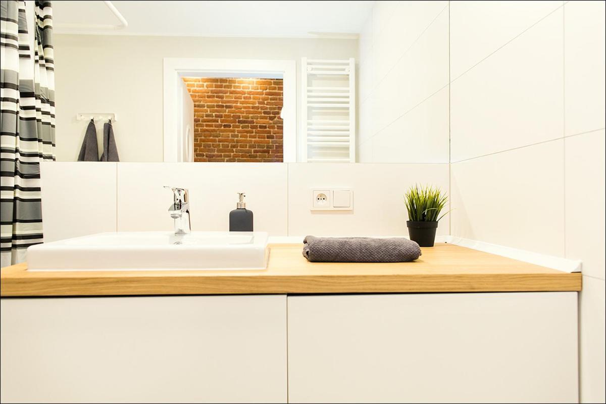 Appartement Terra Studio Dworcowa à Wrocław Extérieur photo